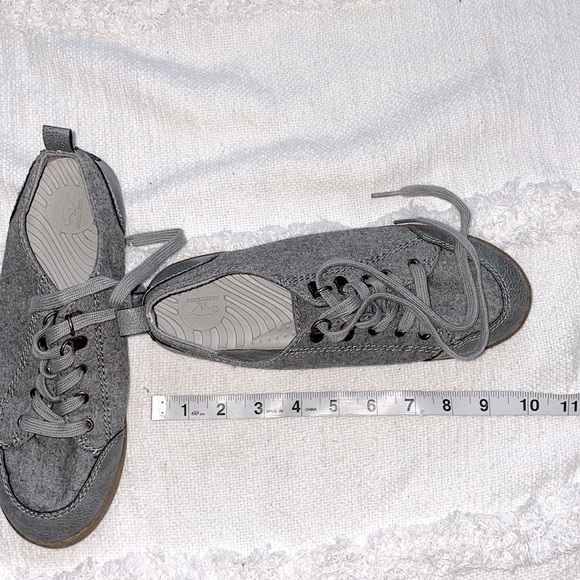 Rocket Dog gray tennis shoes size 7 - Picture 12 of 12